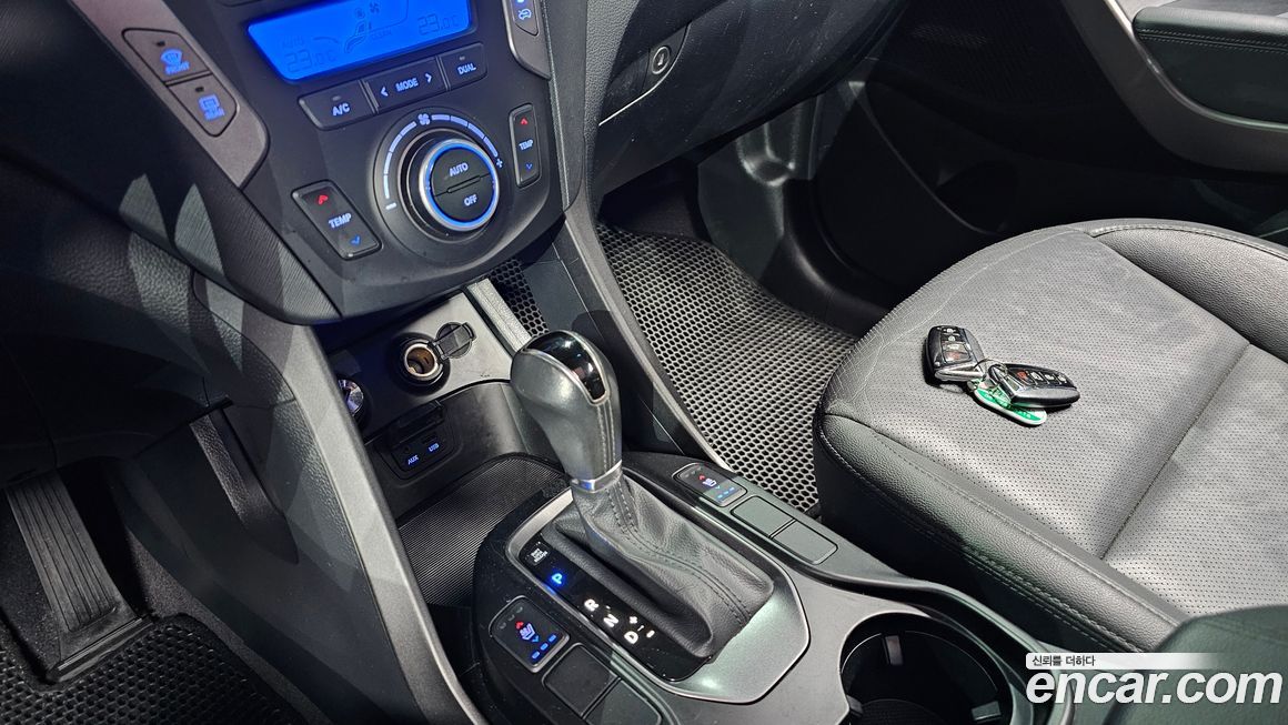 Hyundai Santafe 2015
