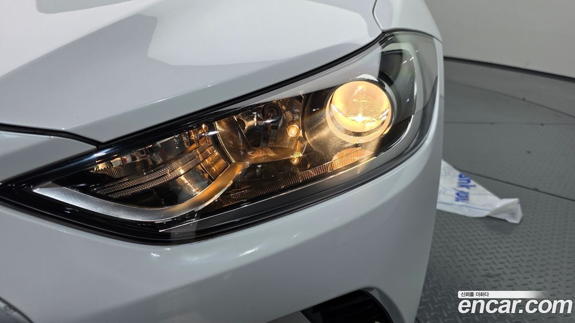 Hyundai AVANTE 2018