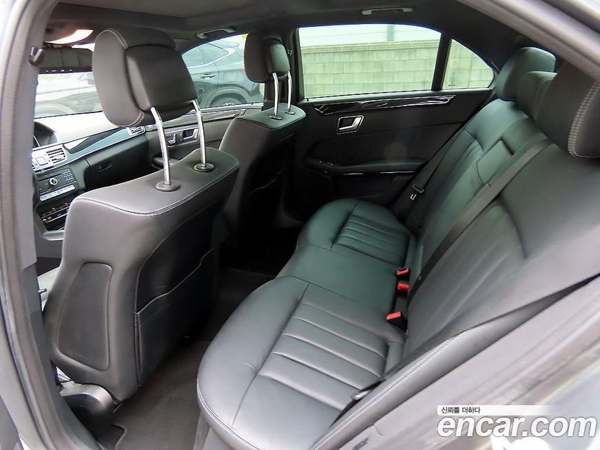 Mercedes-Benz E-Class 2016