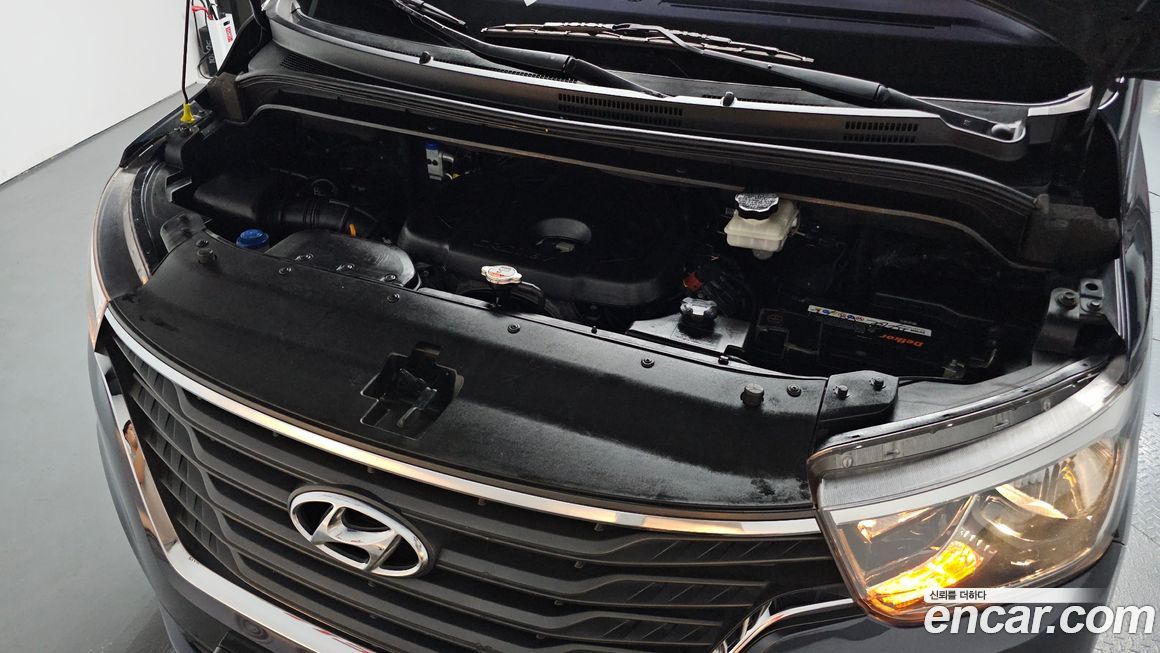 Hyundai Starex 2019