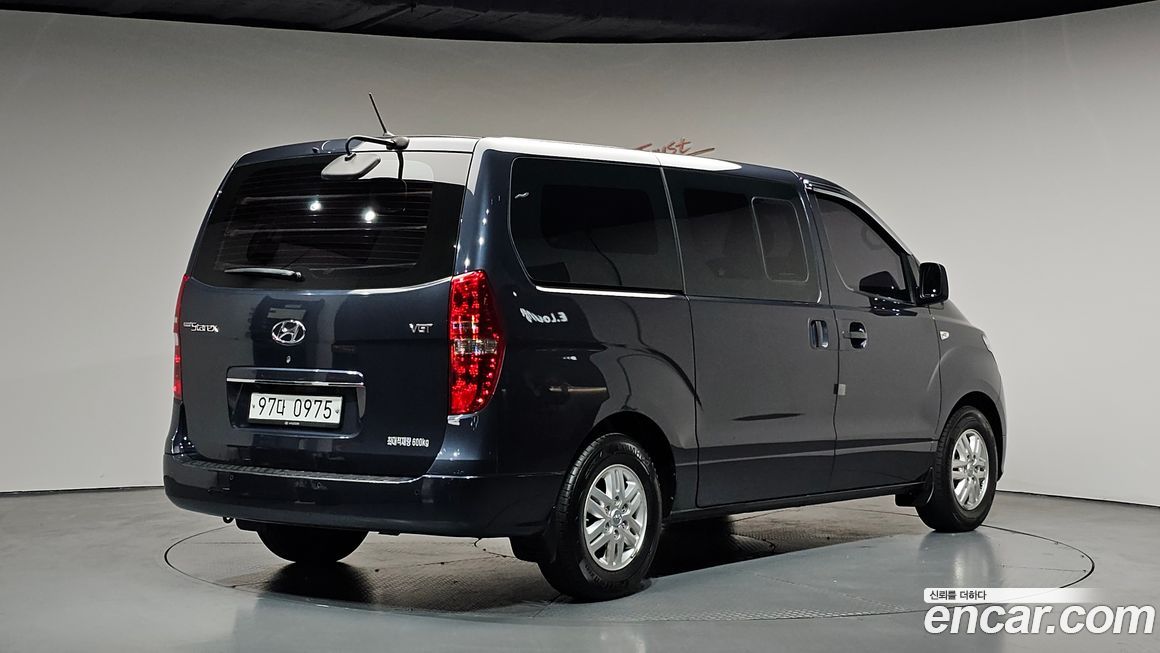 Hyundai Starex 2019