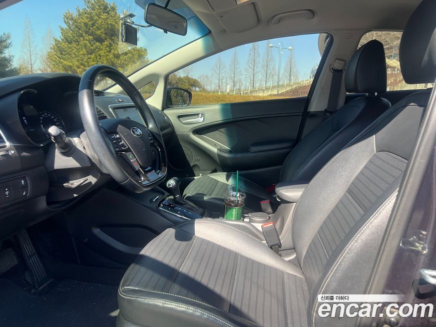 Kia K3 2016