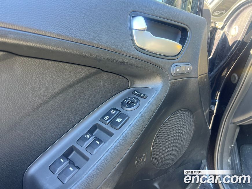 Kia K3 2016