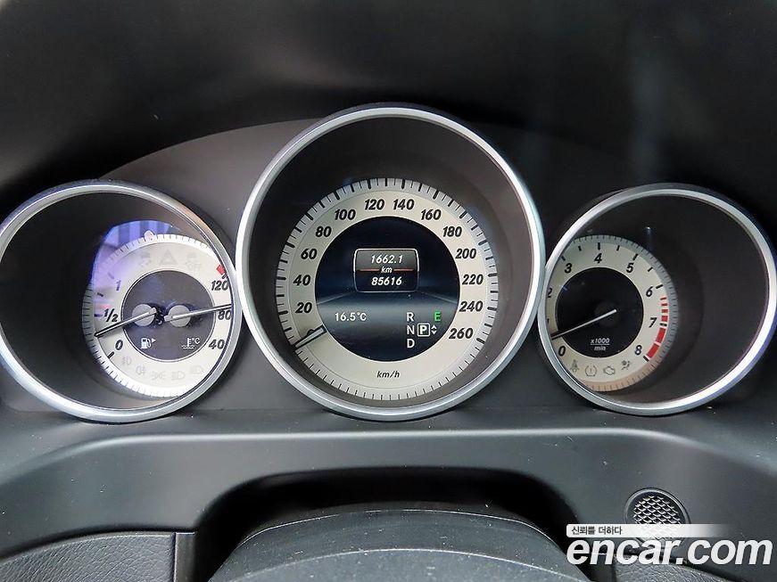 Mercedes-Benz E-Class 2016