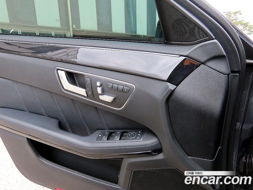 Mercedes-Benz E-Class 2016