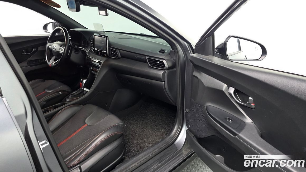 Hyundai Veloster 2018