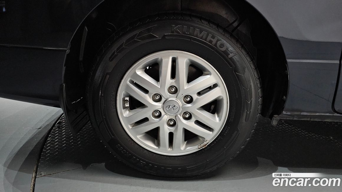 Hyundai Starex 2019