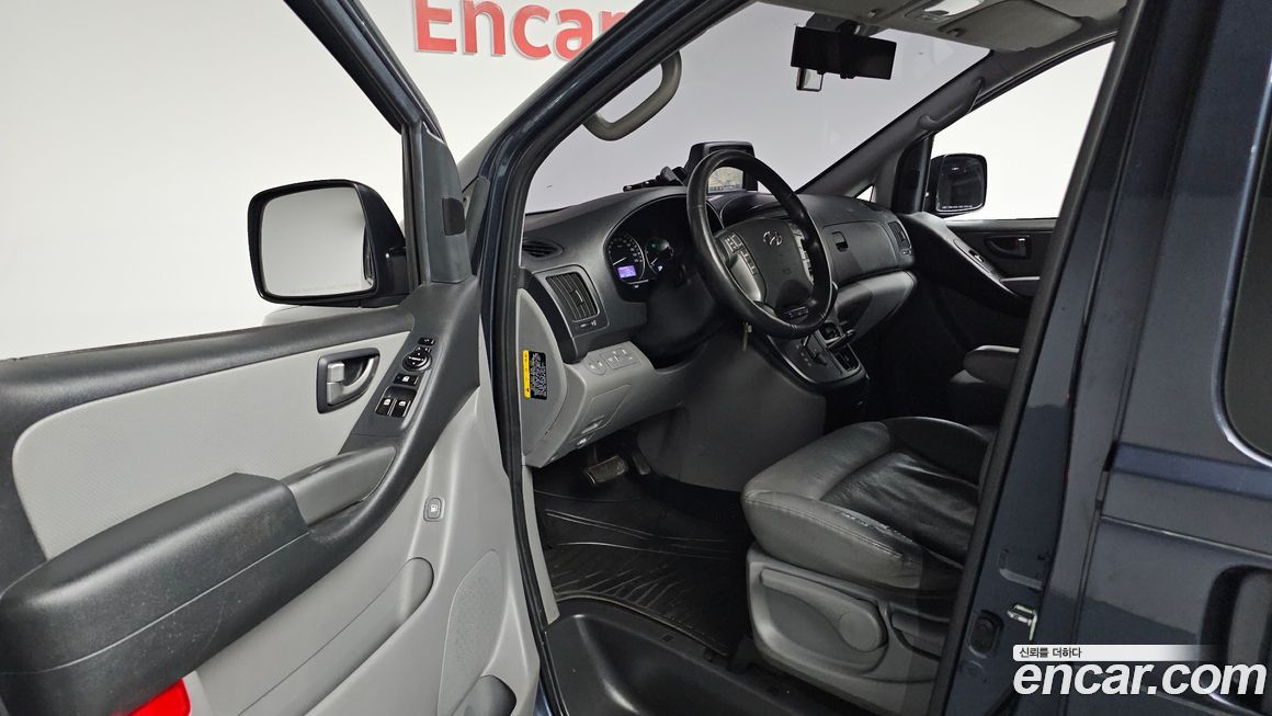 Hyundai Starex 2019