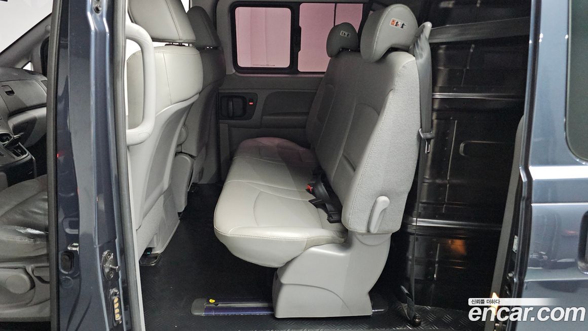 Hyundai Starex 2019
