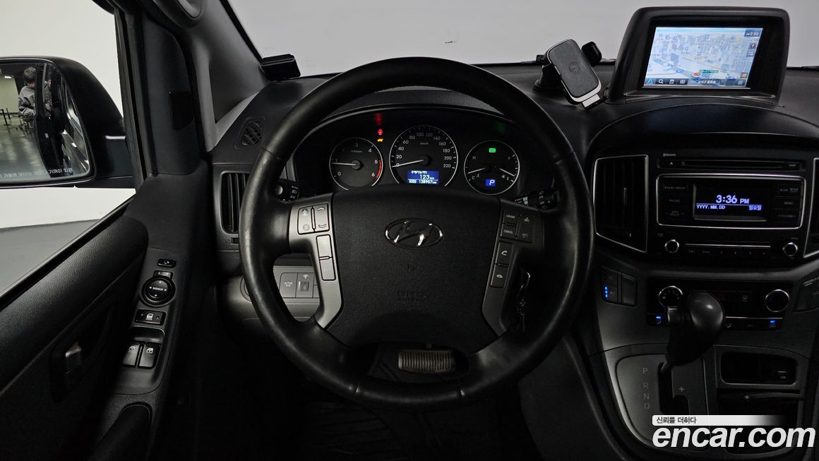 Hyundai Starex 2019