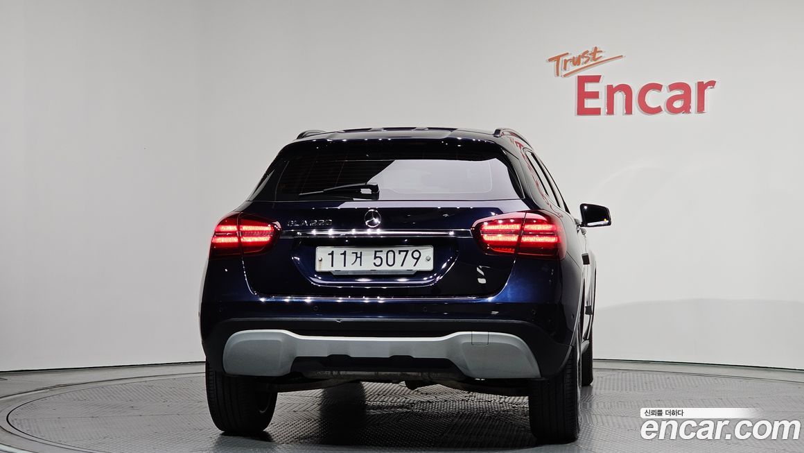 Mercedes-Benz GLA-Class 2018