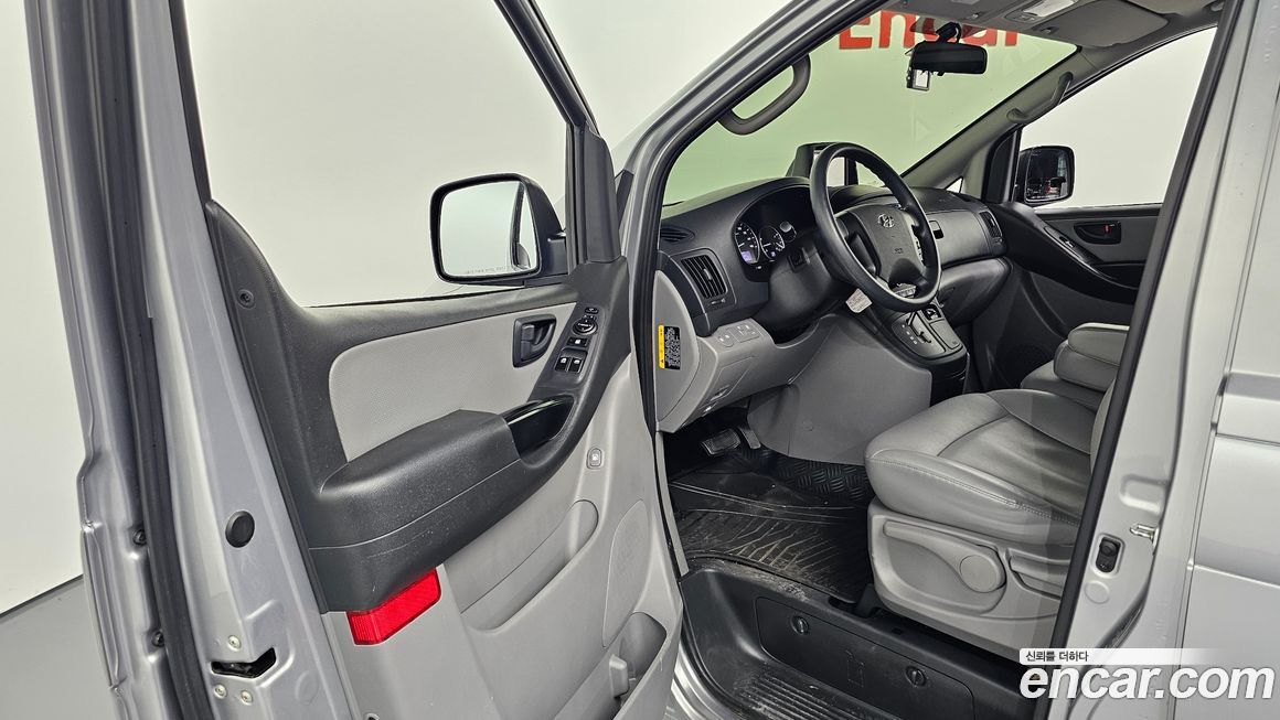 Hyundai Starex 2019