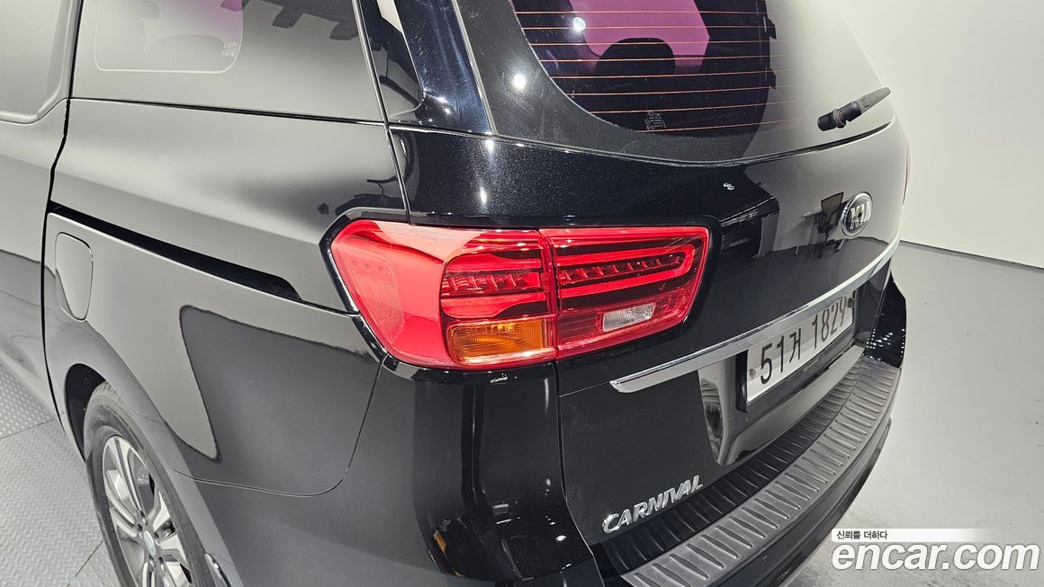 Kia Canival 2019
