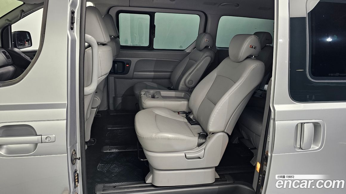Hyundai Starex 2019