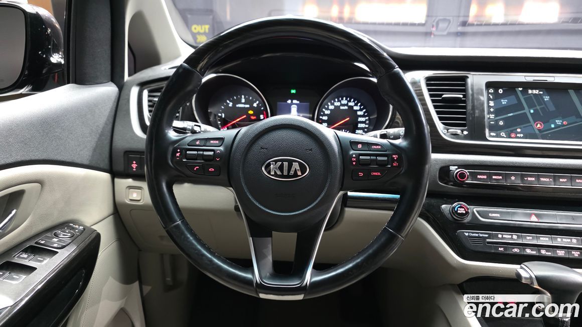Kia Canival 2020