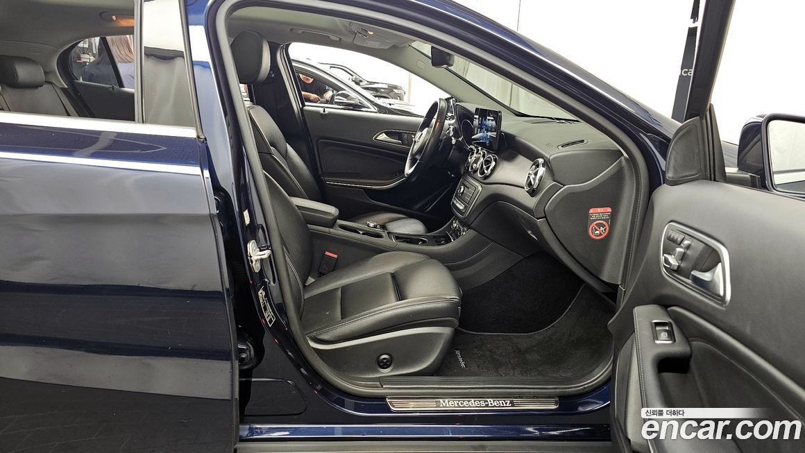 Mercedes-Benz GLA-Class 2018