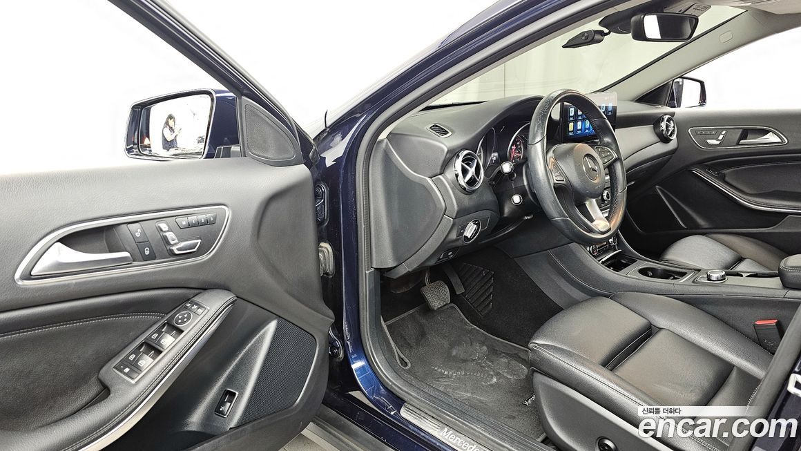 Mercedes-Benz GLA-Class 2018