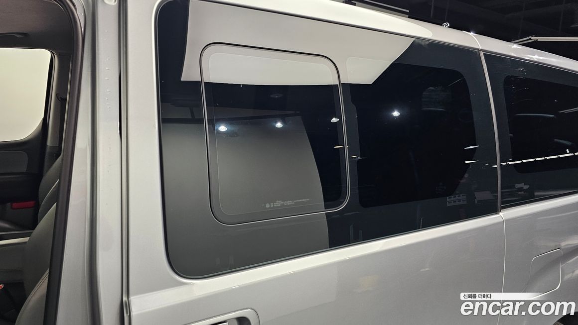 Hyundai Starex 2019