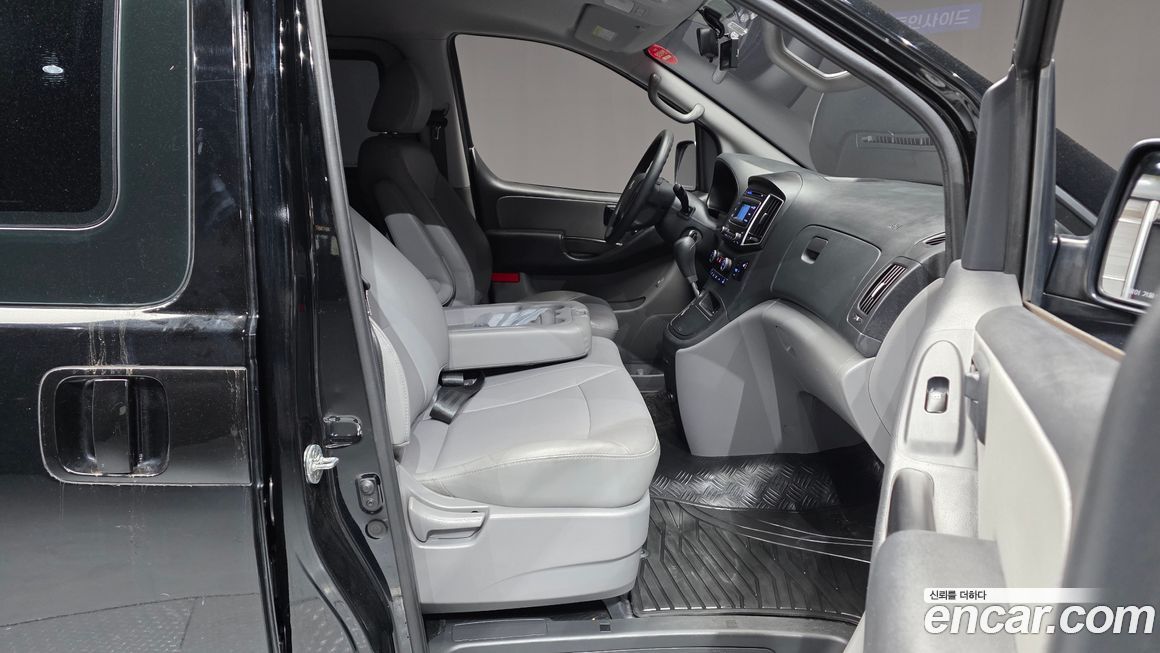 Hyundai Starex 2019