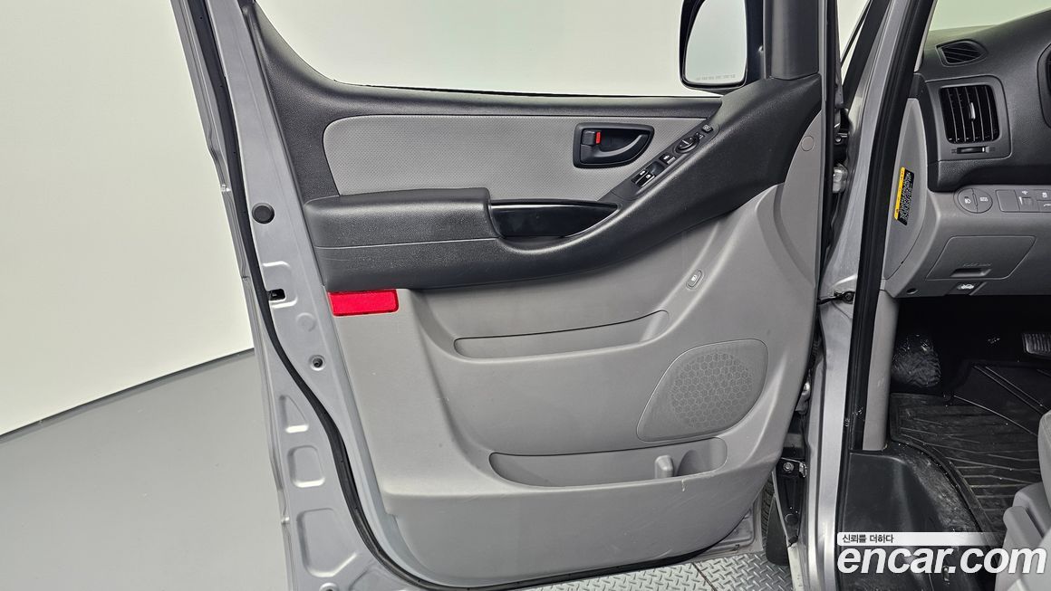 Hyundai Starex 2019