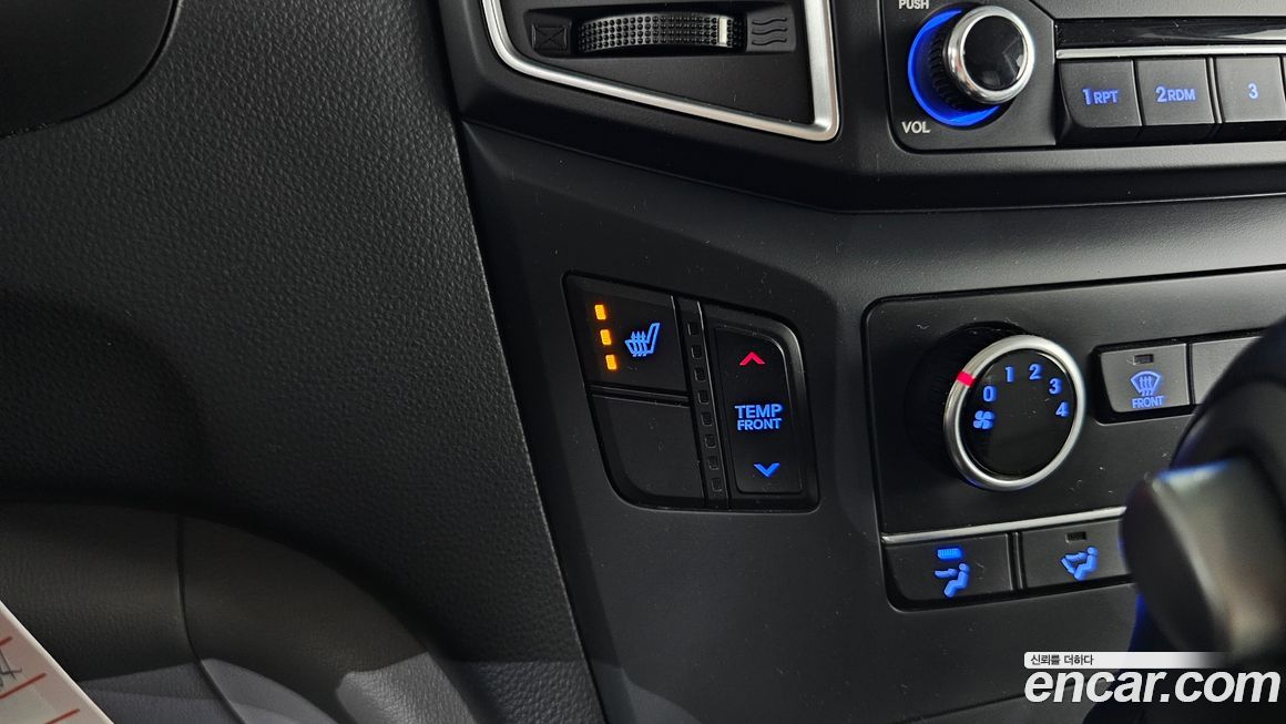 Hyundai Starex 2019