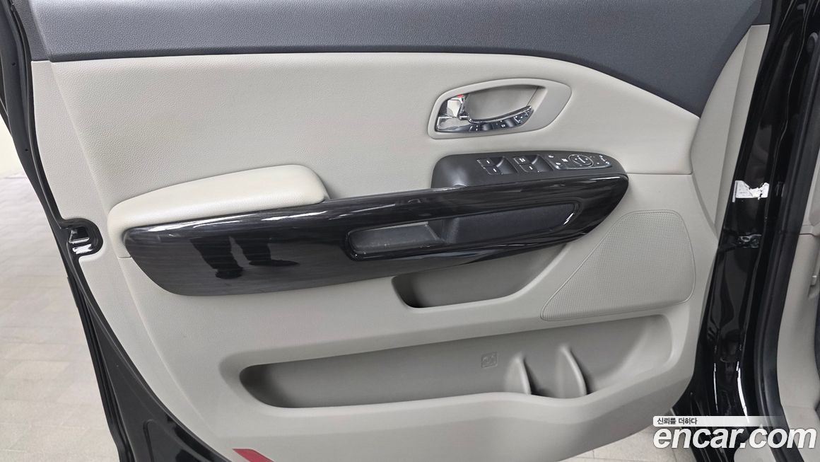 Kia Canival 2019