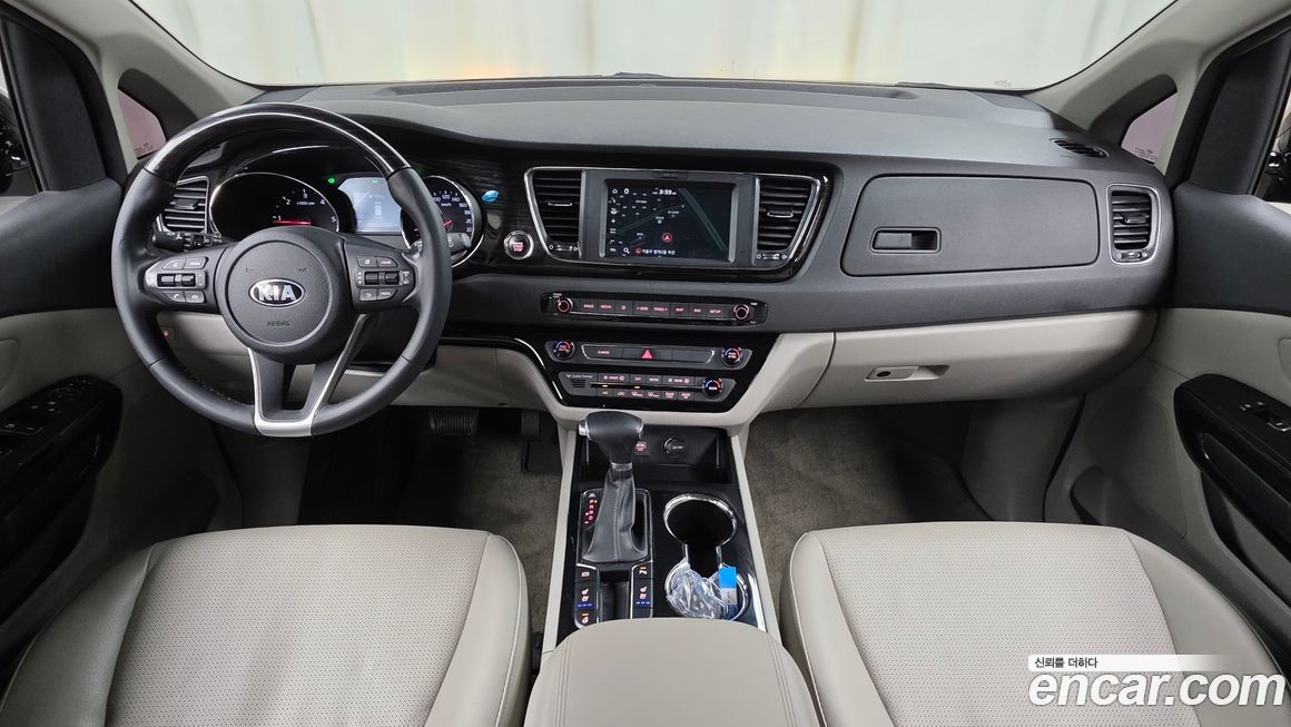 Kia Canival 2019