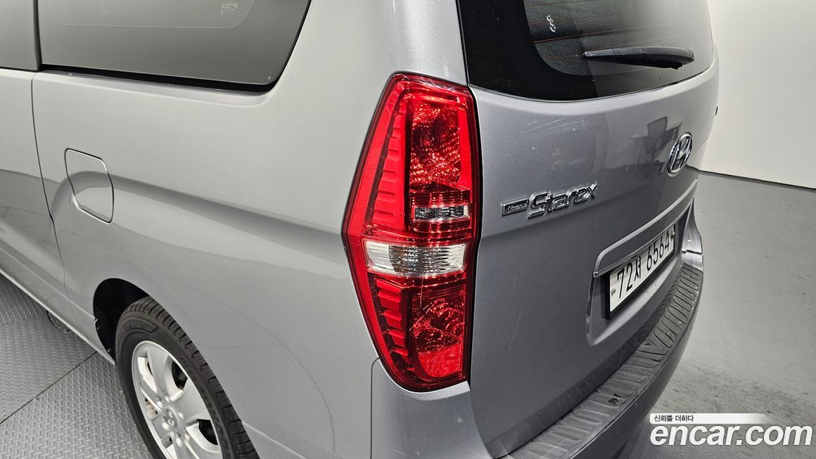 Hyundai Starex 2019