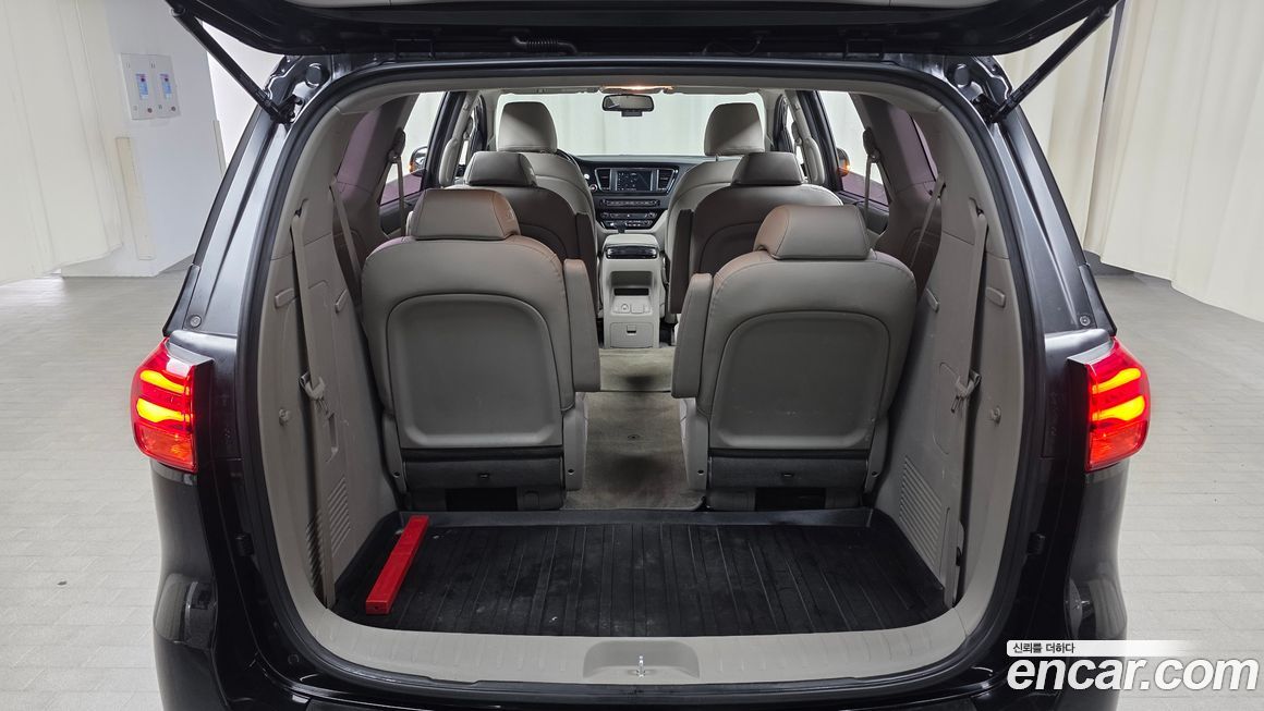 Kia Canival 2019