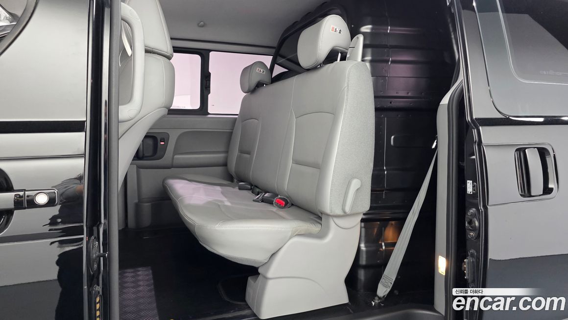 Hyundai Starex 2019