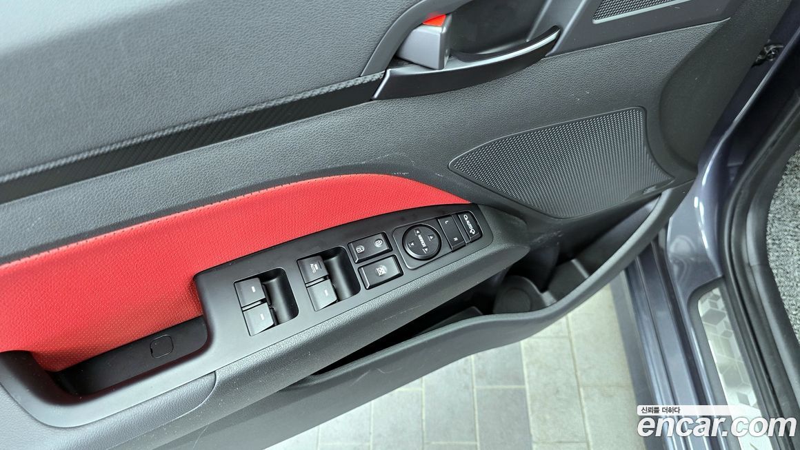Hyundai AVANTE 2017