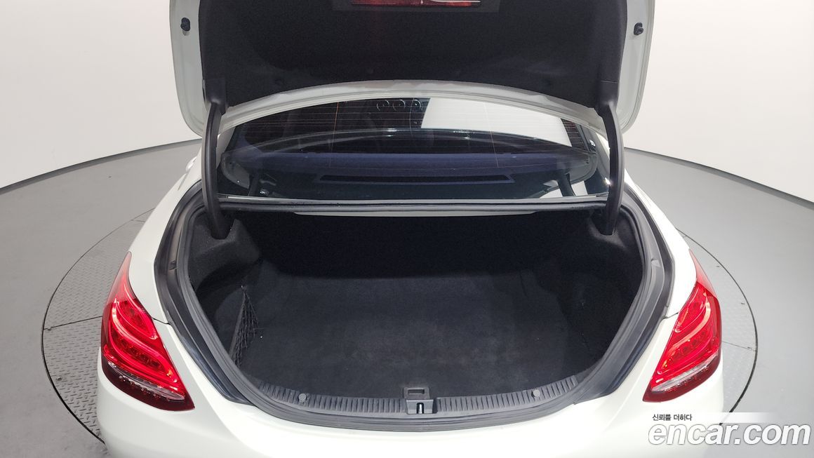 Mercedes-Benz C-Class 2016