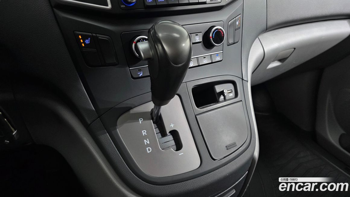 Hyundai Starex 2019