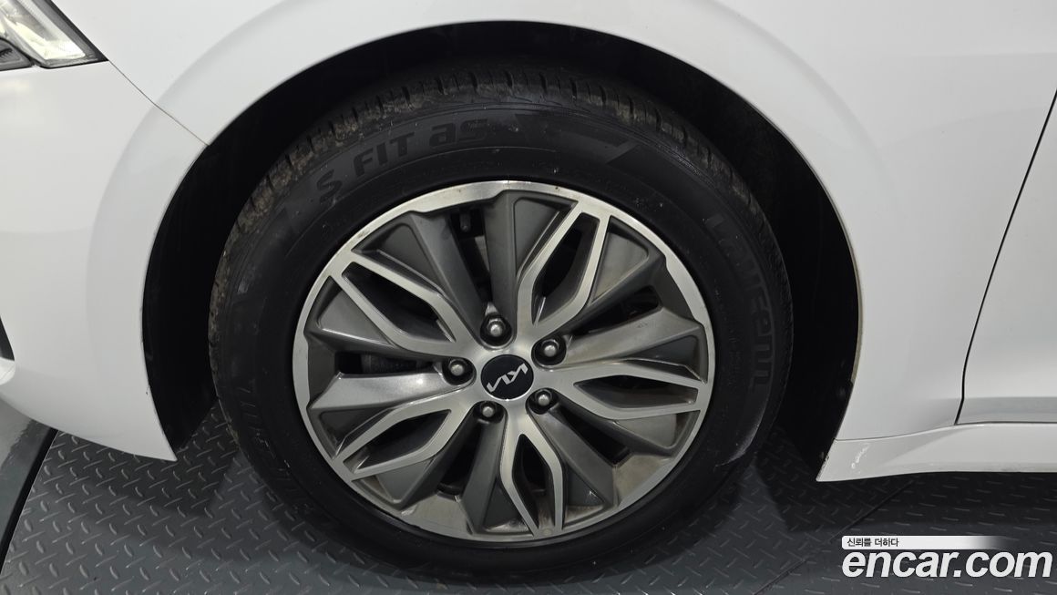 Kia K5 2023