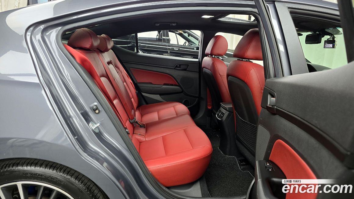 Hyundai AVANTE 2017
