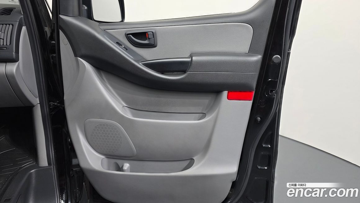 Hyundai Starex 2019