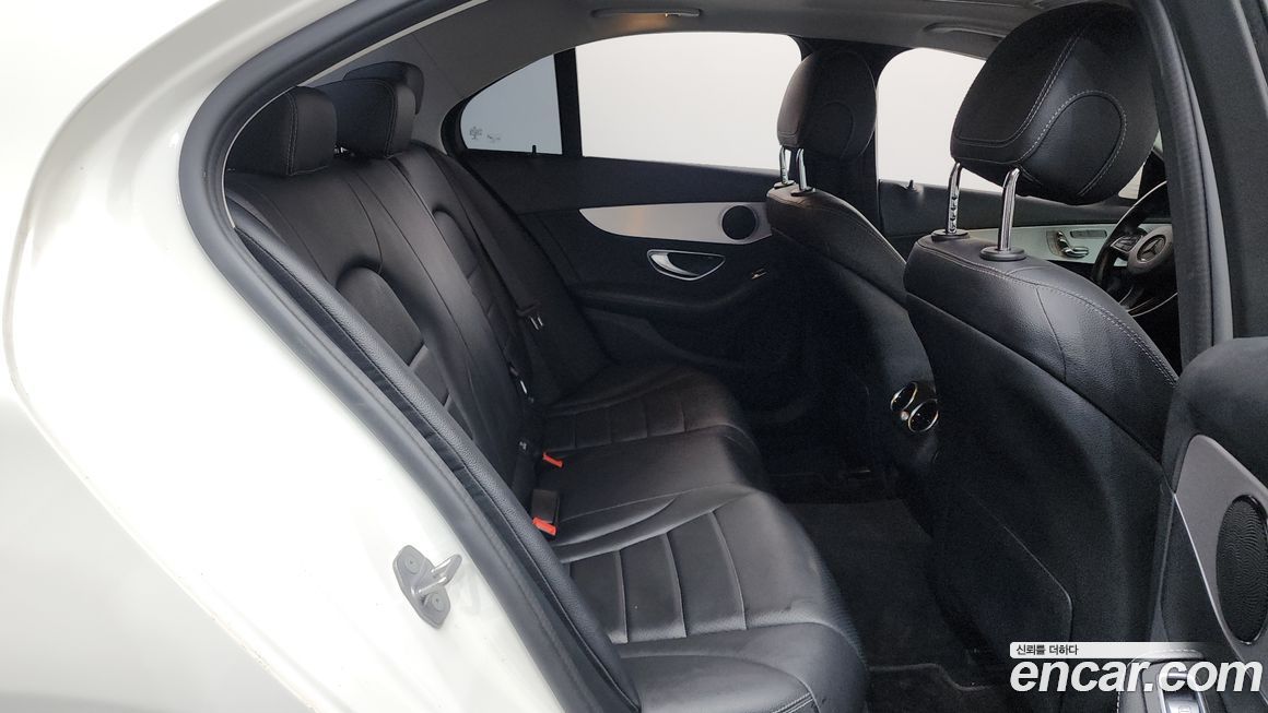 Mercedes-Benz C-Class 2016