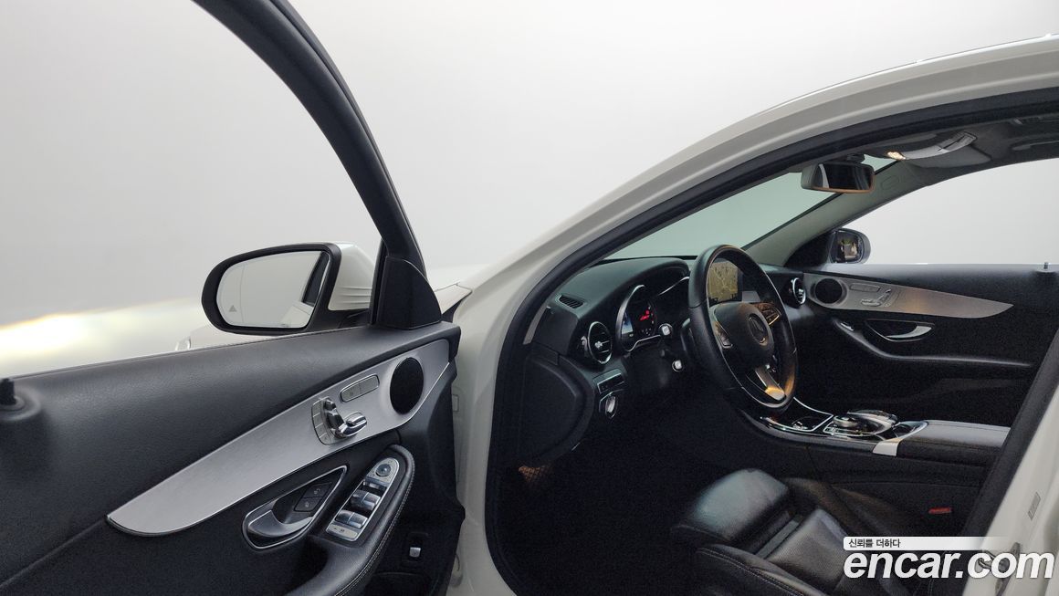 Mercedes-Benz C-Class 2016