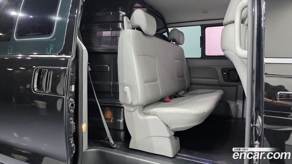 Hyundai Starex 2019