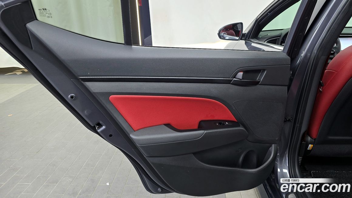 Hyundai AVANTE 2017