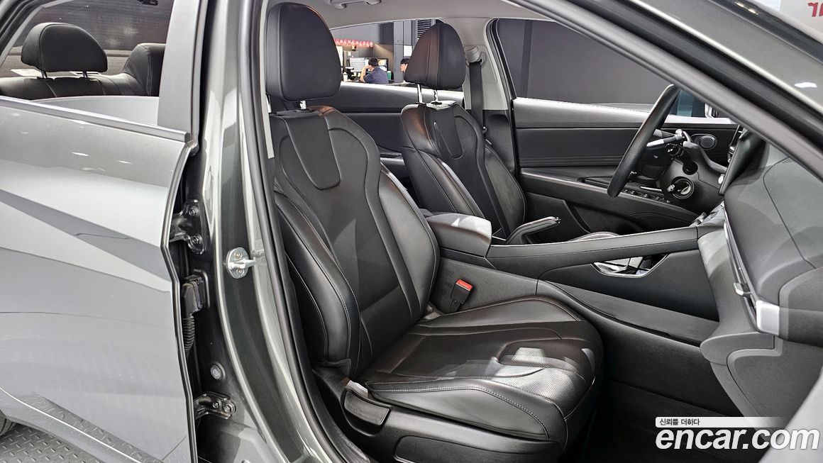 Hyundai AVANTE 2023