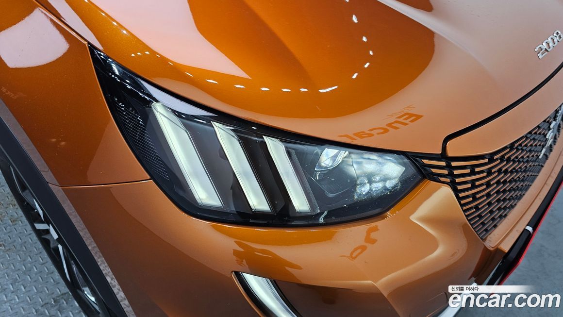 Peugeot 2008 2021