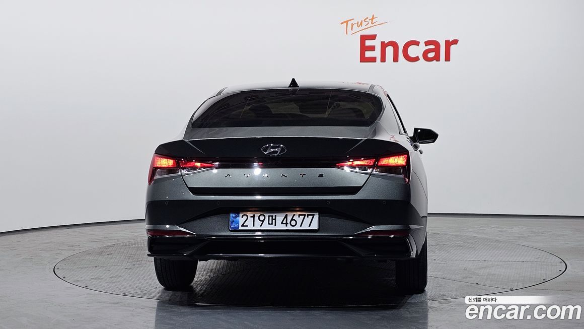 Hyundai AVANTE 2021