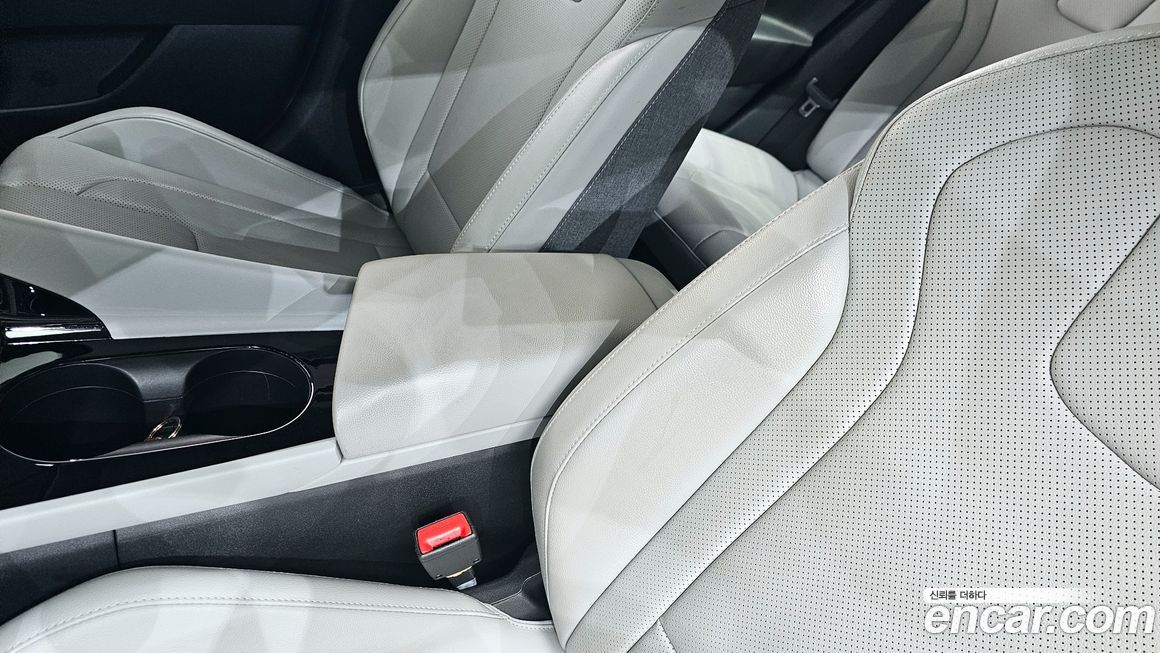 Hyundai AVANTE 2021