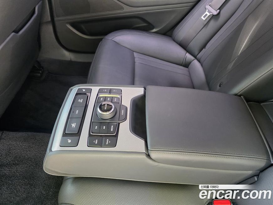 Genesis G80 2020