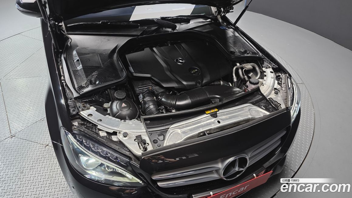 Mercedes-Benz C-Class 2018