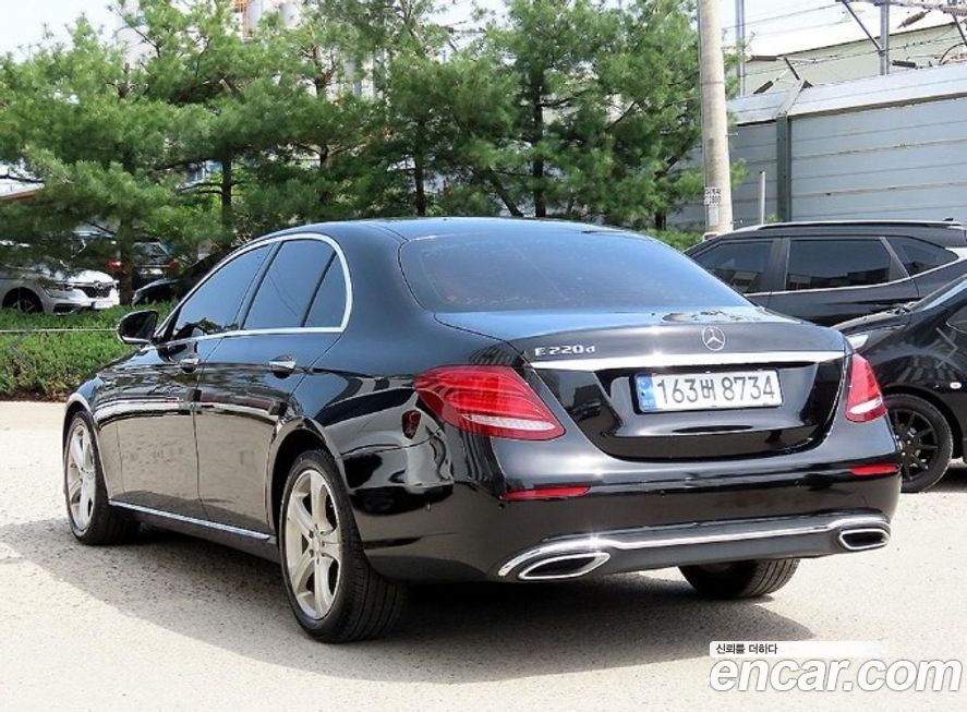 Mercedes-Benz E-Class 2017
