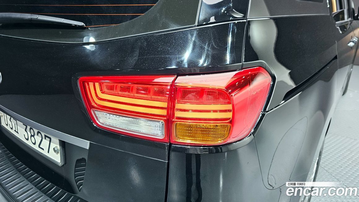 Kia Canival 2018