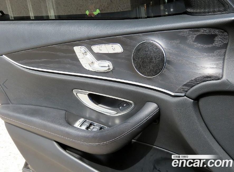 Mercedes-Benz E-Class 2017