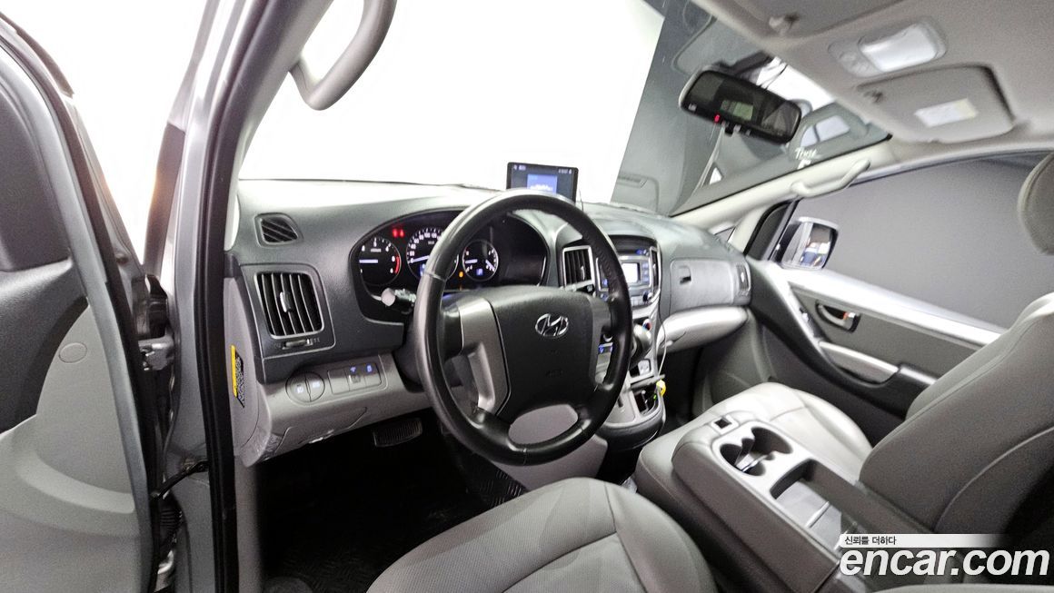Hyundai Starex 2021
